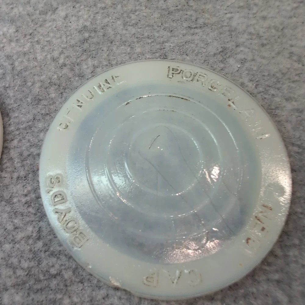 6 Vintage White Crown & More Canning & Milk Jar Lids - Picture 4 of 8